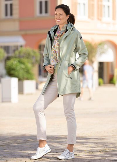 Funktions-Kurzmantel mit fester Kapuze 