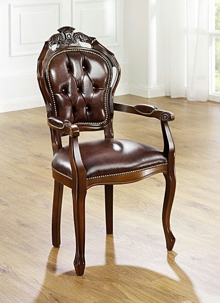 Esszimmer-St&uuml;hle und Sessel mit Lederbezug 