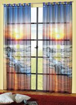 Fensterdekoration mit Sonnenuntergang 
