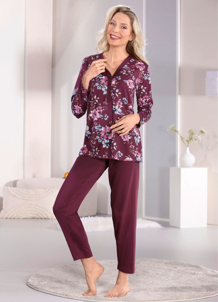 Schlafanzug mit Blende und Knopfleiste sowie langen &Auml;rmeln 