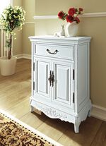 Kommode in Antikwei&szlig; 