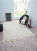 Pflegeleichte Br&uuml;cken und Teppiche aus synthetischen Material-Mix 