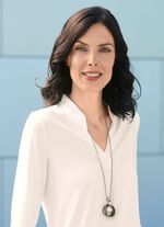 Silberfarbene Halskette mit Anh&auml;nger 