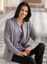 Strickjacke mit dekorativem Strukturmix 