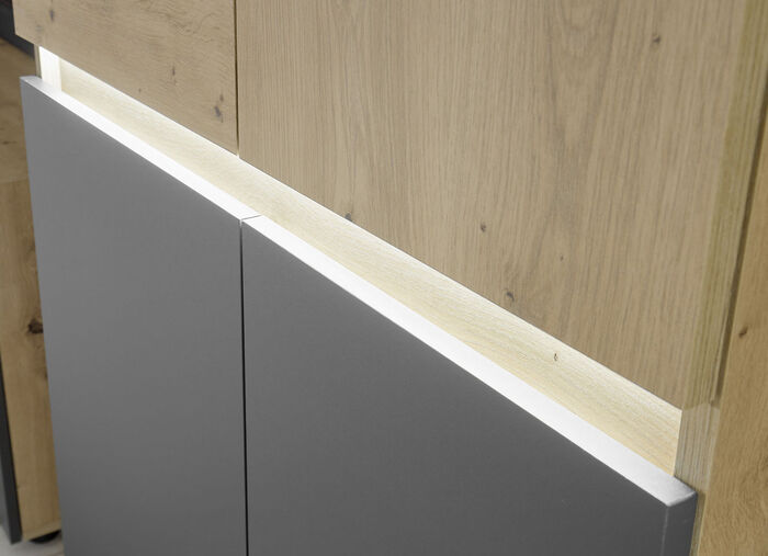 Möbelprogramm mit hochwertigen MDF-Fronten und Softclose ARTISAN EICHE-ANTHRAZIT