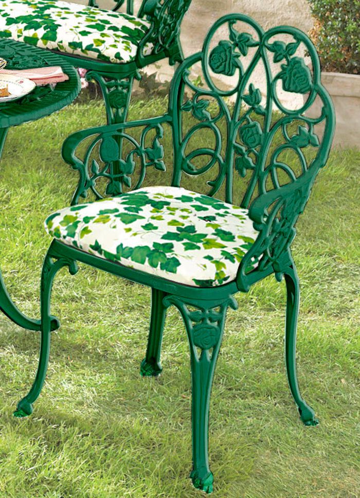 Formgerecht gearbeitete Auflagen 