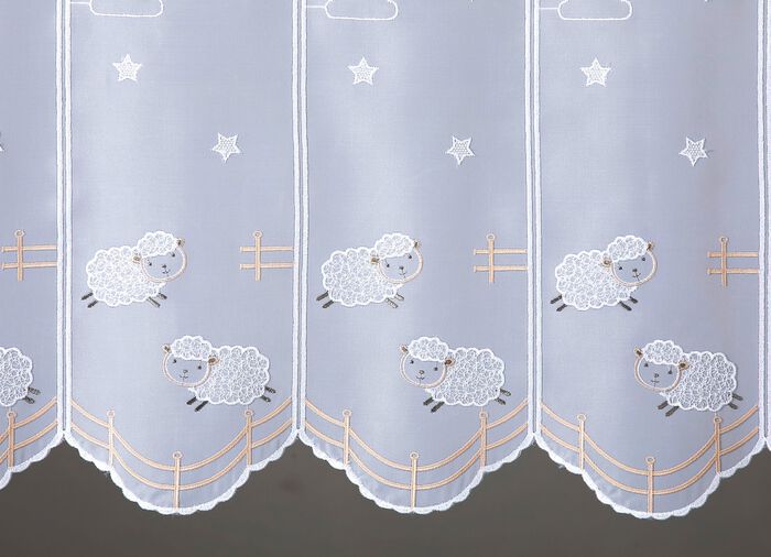 Kurzstore mit hochwertiger Plauener Stickerei 