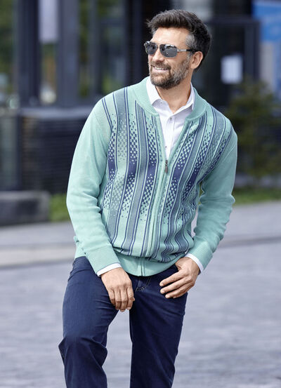 Gemusterte Jacke in 2 Farben 