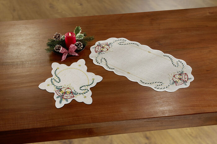 Tisch- und Raumdekoration mit echter Plauener Stickerei