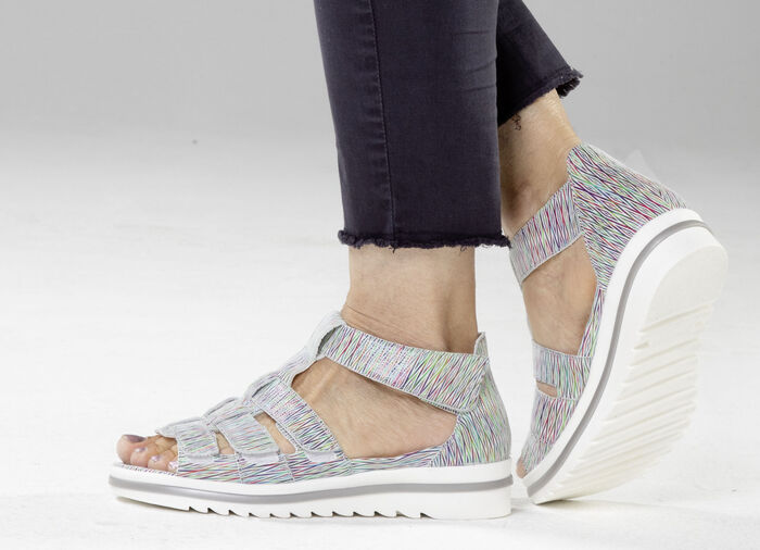 Waldläufer, bequeme Damen-Sandalen, Weite H, mit herausnehmbarem Fußbett WEISS-BUNT