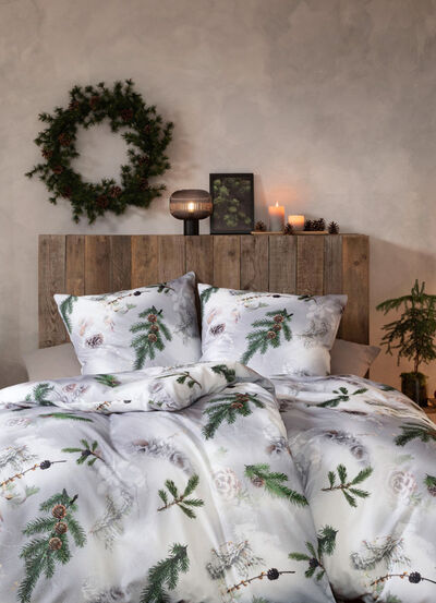 Beidseitig bedruckte Bettwäsche-Garnitur von Estella 