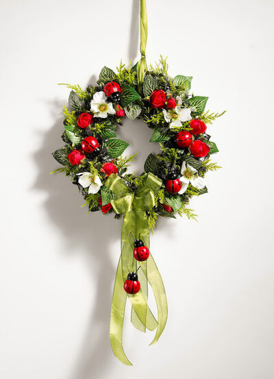Wandkranz mit Rosen und Marienkäfern 
