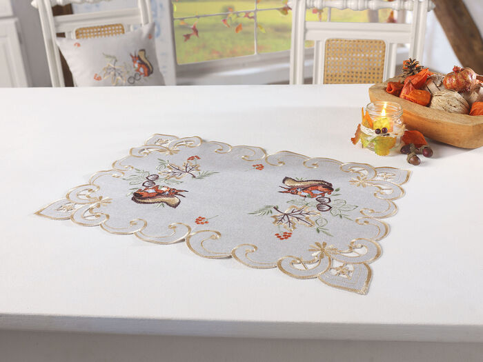 Aufwendig gearbeitete Tisch- und Raumdekoration GRAU