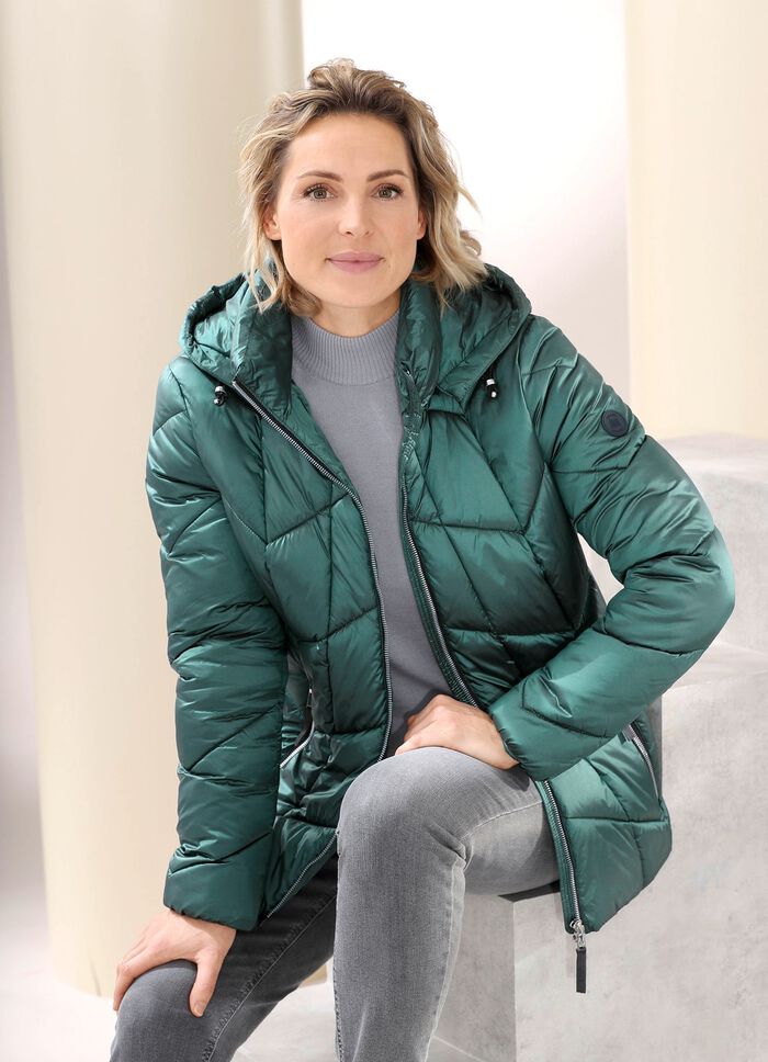 Funktionsjacke aus recycelten Fasern 