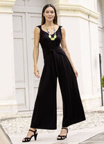 Jumpsuit mit angenähtem Hüftbindegürtel in 3 Farben SCHWARZ