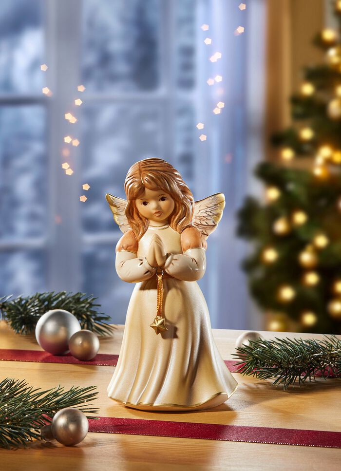 Goebel Engel aus Feinsteingut 