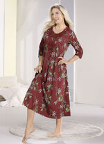 Laurina Nachthemd, knöchellang mit großzügiger Motivspitze  BORDEAUX-BUNT