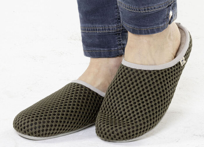 Leichte Herren-Hausschuhe, mit herausnehmbarem Fußbett KHAKI