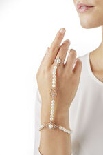 Zauberhafter Handr&uuml;ckenschmuck 