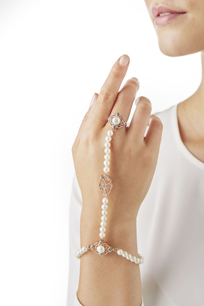 Zauberhafter Handr&uuml;ckenschmuck 