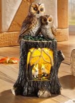 Beleuchteter Baumstamm 