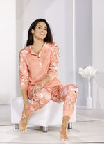 Schlafanzug mit Bündchenabschlüssen  