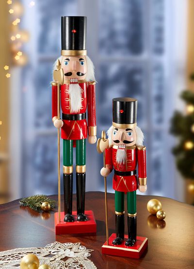 Nussknacker aus Holz- und Kunstmaterial 