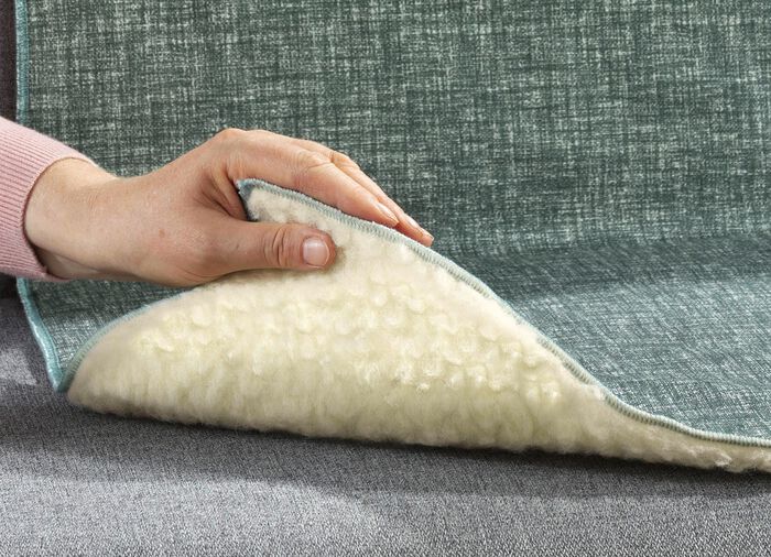 Wohnaccessoires aus 100% Baumwolle, Unterseite 100% Schurwolle GR&Uuml;N