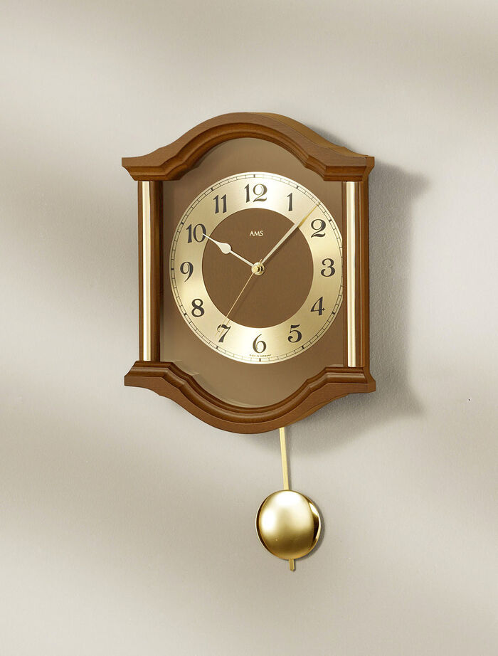 Wanduhr aus Holz EICHE