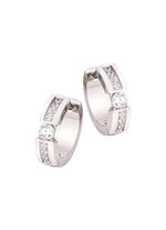 Elegante Klappcreolen mit synth. Zirkonia 