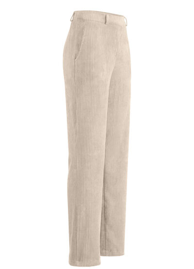 Hose in modischer Weite 