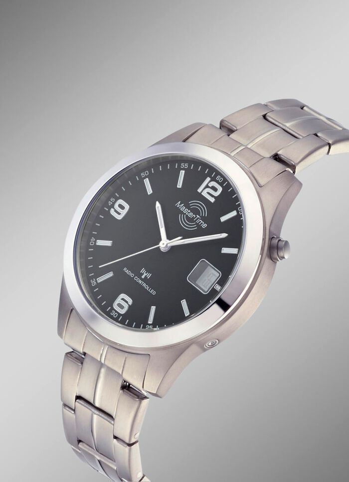Funk-Herrenuhr aus Titan 