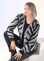 Strickjacke mit haarigem Effektgarn 