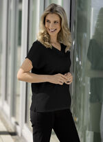 Shirt mit Seitenschlitzen in 2 Farben SCHWARZ