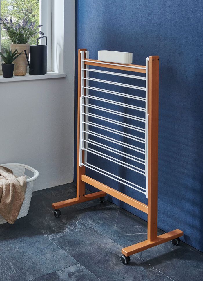 W&auml;schest&auml;nder aus massivem Holz 