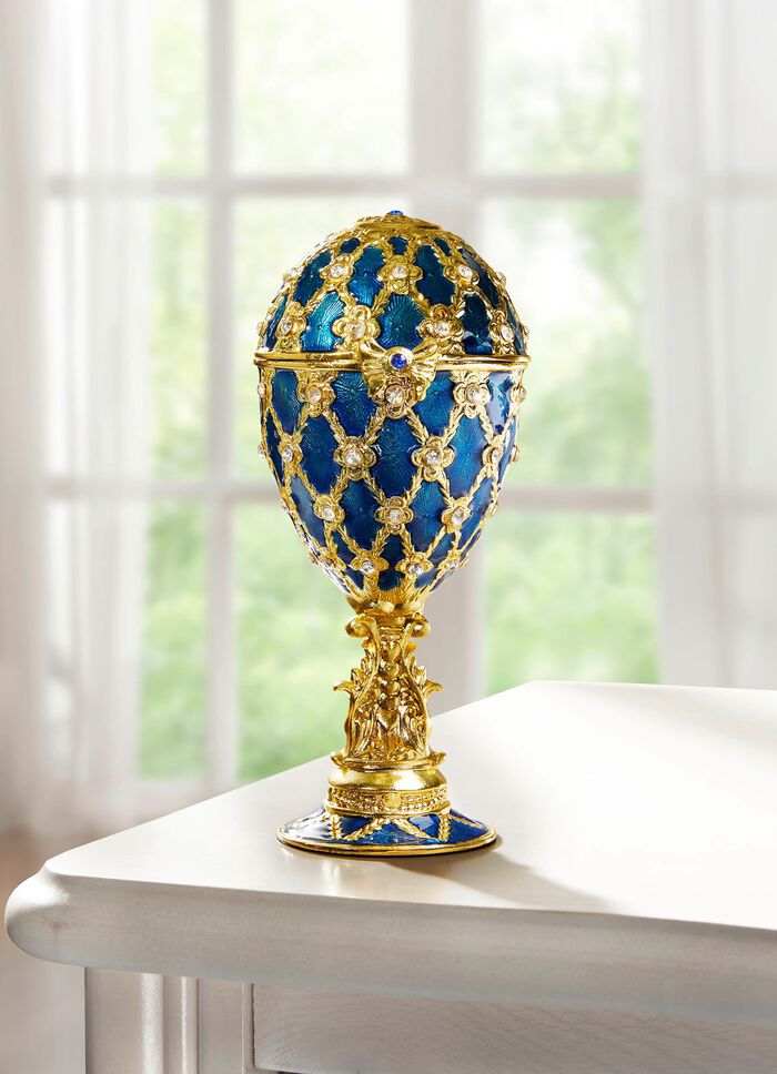 Spieluhr mit goldfarbenen Verzierungen von Hand bemalt 