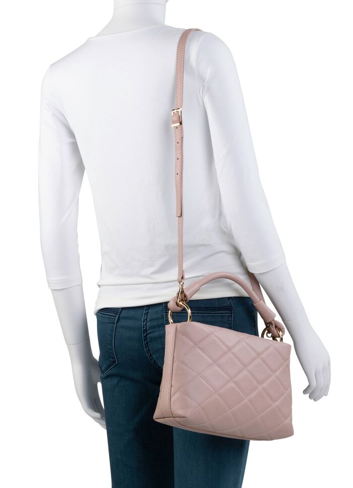 Laurina Tasche mit trendiger Ziersteppung 