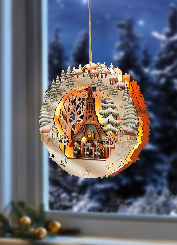 Beleuchtetes Fensterbild aus Holz 