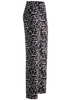 Hose in bequemer Weite 