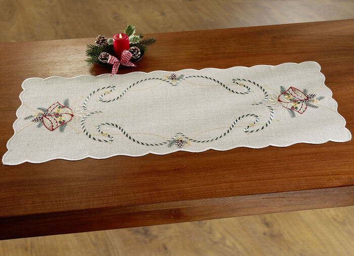 Tisch- und Raumdekoration mit echter Plauener Stickerei