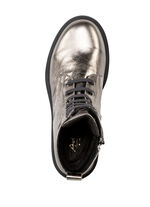 Andrea Conti Schnür-Bootie aus weichem Metallic-Nappaleder ALTSILBER
