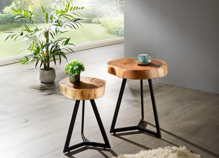 Beistelltisch mit Tischplatte aus massivem Akazienholz 