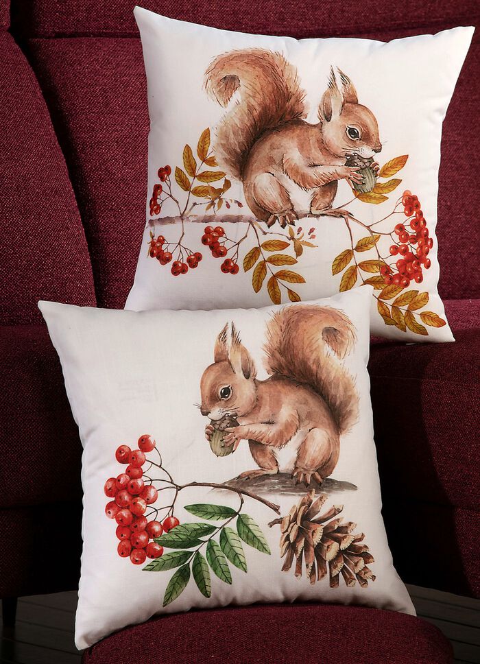 Kissenbez&uuml;ge mit Eichh&ouml;rnchen-Motiven 