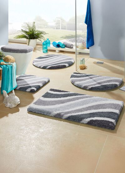 Badgarnitur von &bdquo;Grund&ldquo; mit rutschhemmender R&uuml;ckseite 