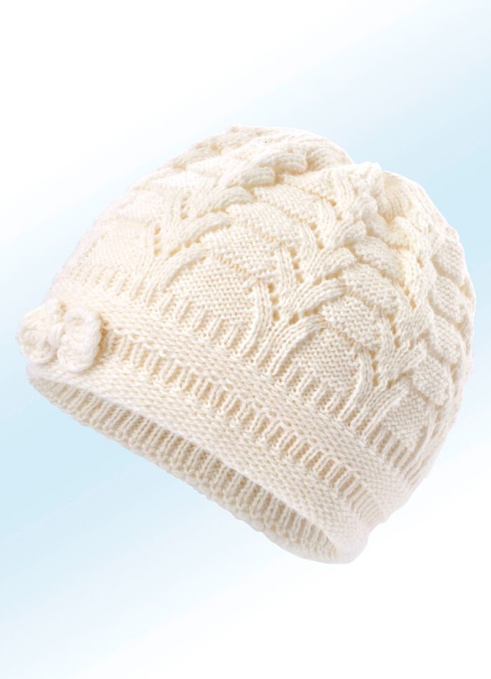 M&uuml;tze aus Strick mit pfiffiger Zierschleife WOLLWEISS