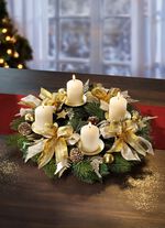 Adventskranz aus Kunst- und Textilmaterial 