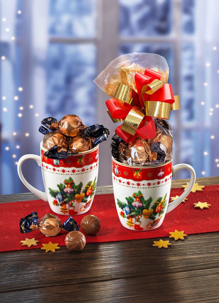 Weihnachtstasse, 2er-Set, inklusive s&uuml;&szlig;er F&uuml;llung 