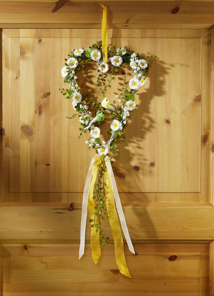Weidenherz mit Blättern und Margeriten 