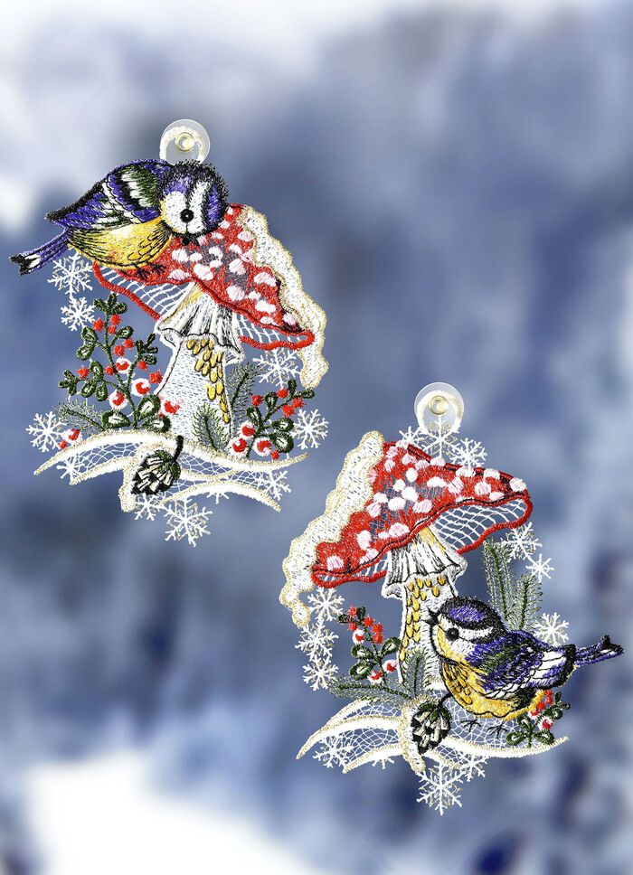 Fensterbilder aus hochwertiger Plauener Spitze 