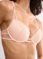 Triuimph Push-up-B&uuml;gel-BH aus feiner Elastikspitze 